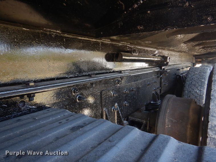 image for item DM7306 2004 International 5900i  dump truck