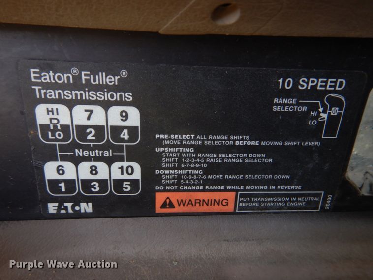 image for item DM7306 2004 International 5900i  dump truck