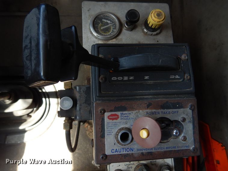 image for item DM7306 2004 International 5900i  dump truck