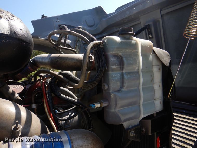 image for item DM7306 2004 International 5900i  dump truck