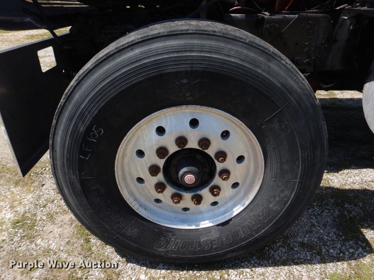 image for item DM7306 2004 International 5900i  dump truck