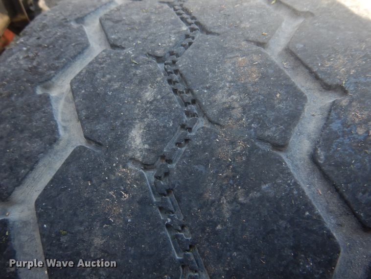 image for item DM7306 2004 International 5900i  dump truck