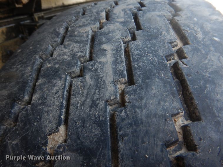 image for item DM7306 2004 International 5900i  dump truck