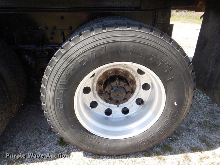 image for item DM7306 2004 International 5900i  dump truck