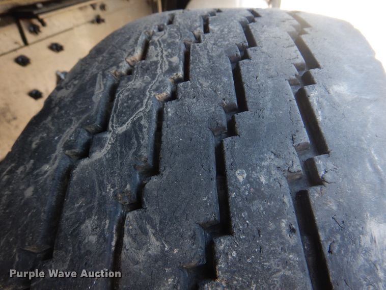 image for item DM7306 2004 International 5900i  dump truck