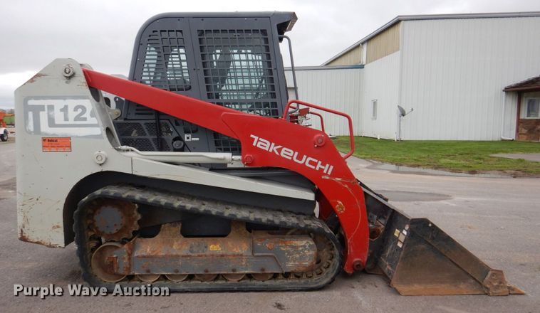 image for item DM7321 2013 Takeuchi TL12  skid steer loader