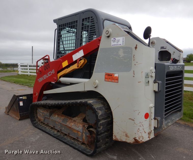 image for item DM7321 2013 Takeuchi TL12  skid steer loader