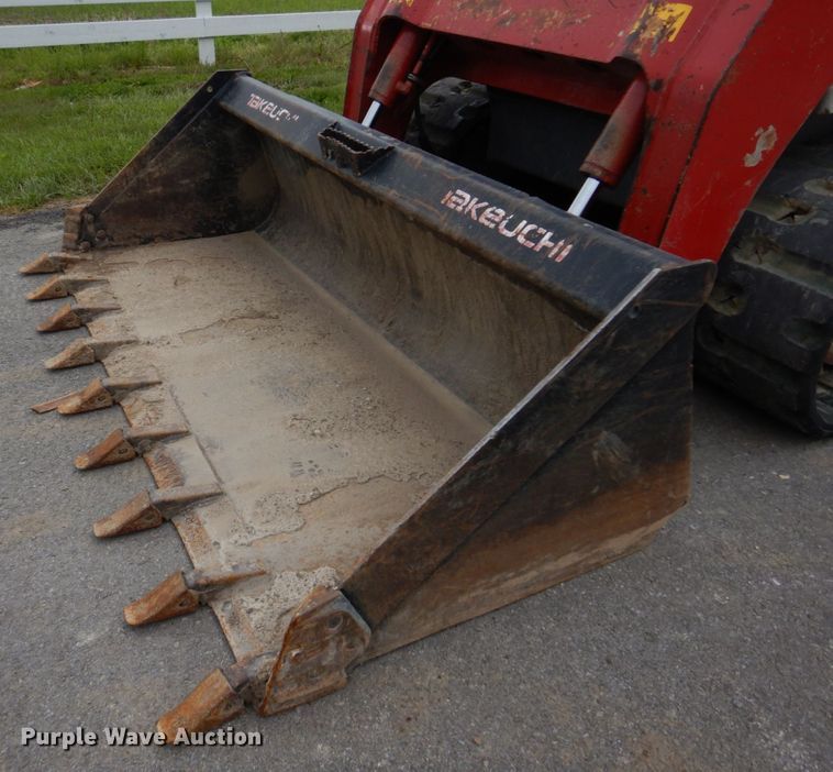 image for item DM7321 2013 Takeuchi TL12  skid steer loader