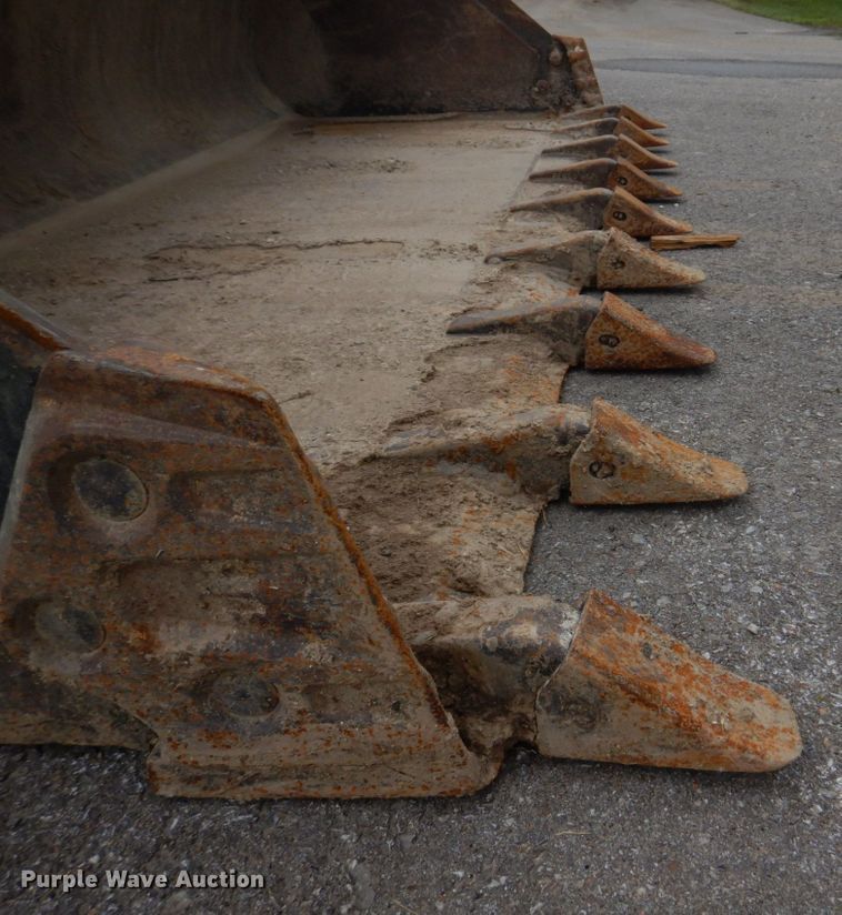 image for item DM7321 2013 Takeuchi TL12  skid steer loader