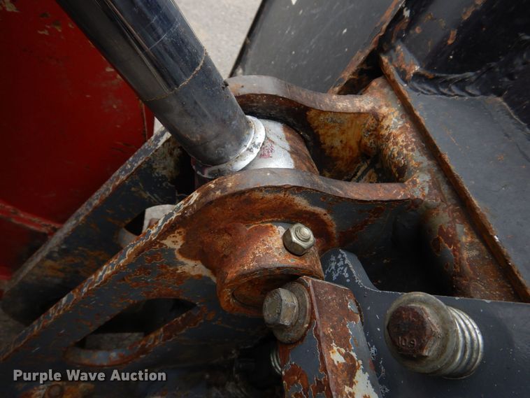 image for item DM7321 2013 Takeuchi TL12  skid steer loader