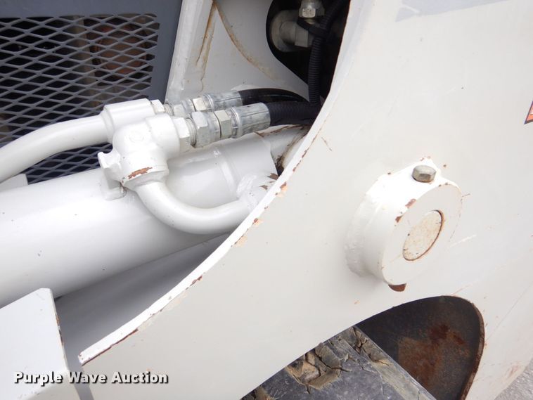 image for item DM7321 2013 Takeuchi TL12  skid steer loader