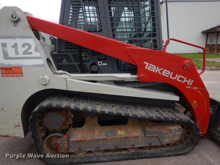 image for item DM7321 2013 Takeuchi TL12  skid steer loader
