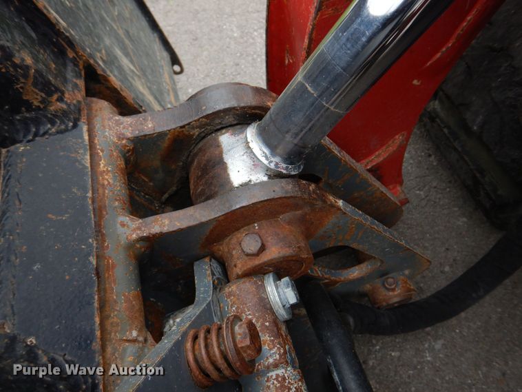 image for item DM7321 2013 Takeuchi TL12  skid steer loader