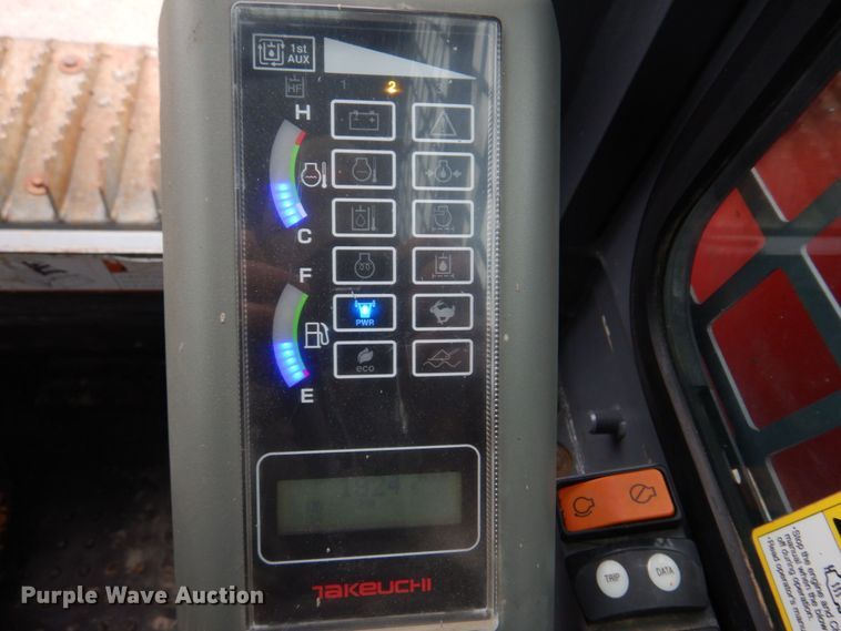 image for item DM7321 2013 Takeuchi TL12  skid steer loader