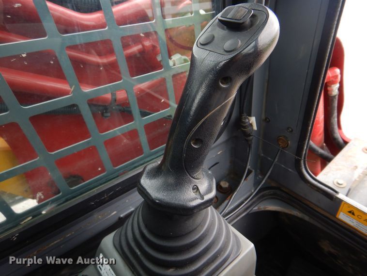 image for item DM7321 2013 Takeuchi TL12  skid steer loader