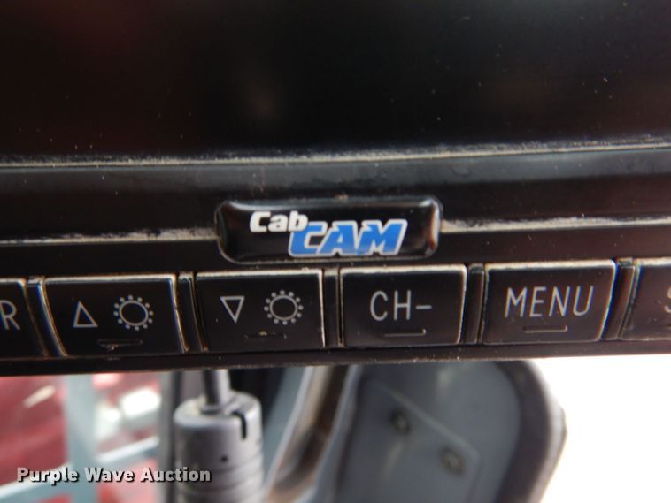 image for item DM7321 2013 Takeuchi TL12  skid steer loader