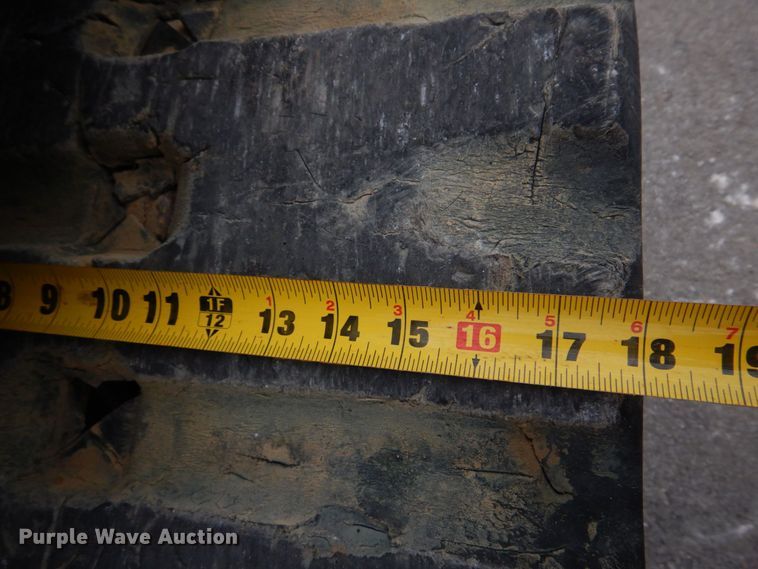 image for item DM7321 2013 Takeuchi TL12  skid steer loader