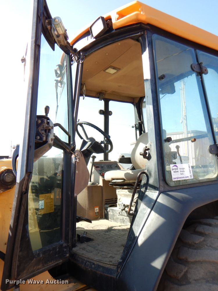 image for item DN1407 1999 John Deere 310E  backhoe