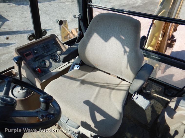 image for item DN1407 1999 John Deere 310E  backhoe