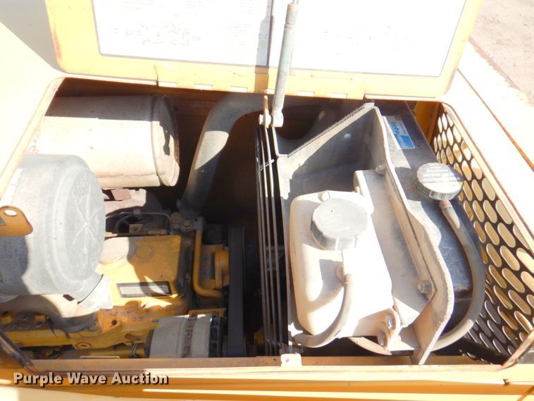 image for item DN1407 1999 John Deere 310E  backhoe