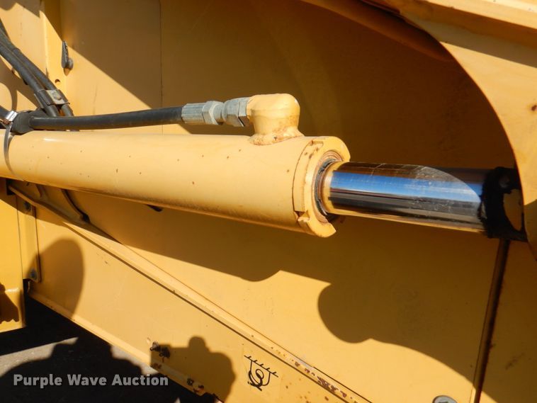 image for item DN1407 1999 John Deere 310E  backhoe