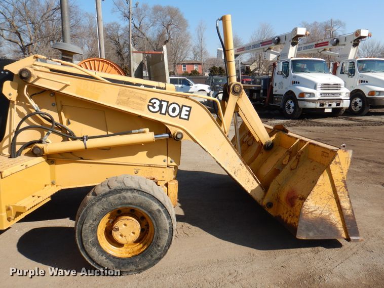 image for item DN1407 1999 John Deere 310E  backhoe