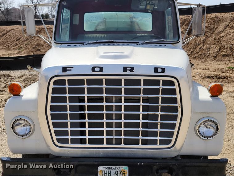 image for item DN7339 1974 Ford 750  water truck