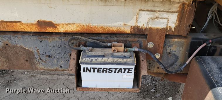 image for item DN7339 1974 Ford 750  water truck