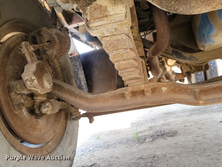 image for item DN7339 1974 Ford 750  water truck