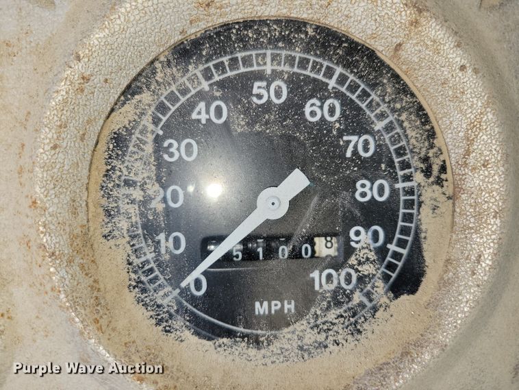 image for item DN7339 1974 Ford 750  water truck