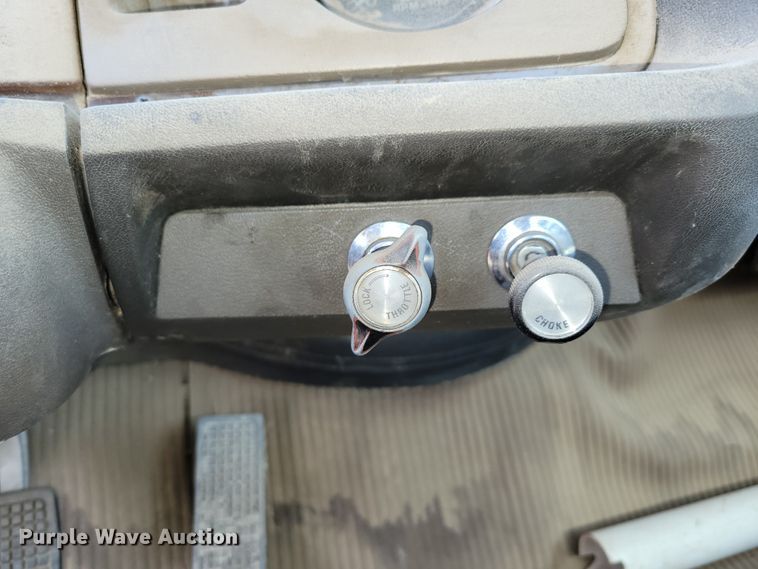 image for item DN7339 1974 Ford 750  water truck