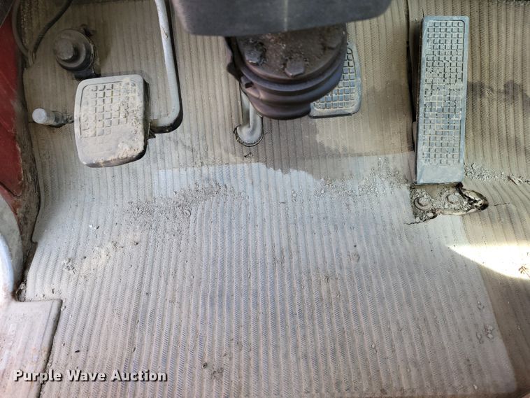 image for item DN7339 1974 Ford 750  water truck