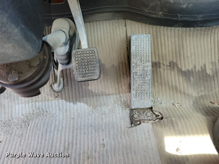 image for item DN7339 1974 Ford 750  water truck