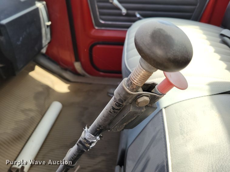 image for item DN7339 1974 Ford 750  water truck