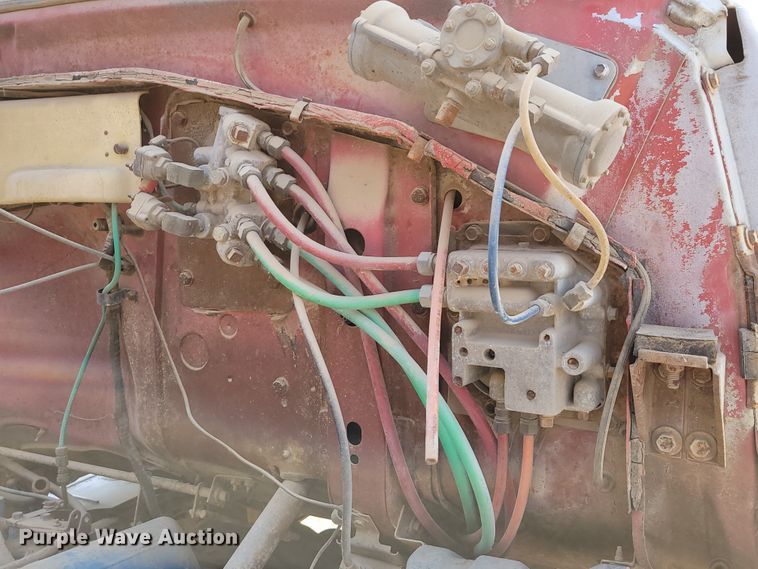 image for item DN7339 1974 Ford 750  water truck