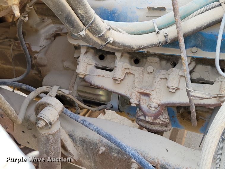 image for item DN7339 1974 Ford 750  water truck