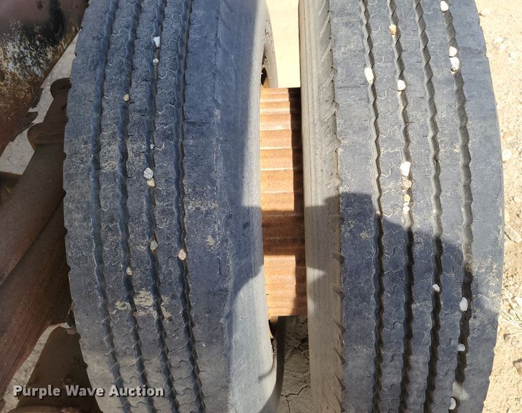 image for item DN7339 1974 Ford 750  water truck