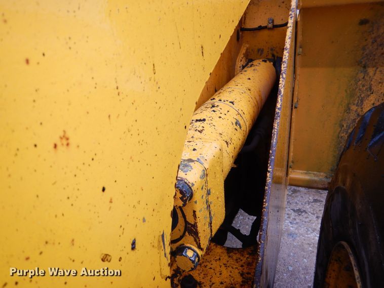 image for item DN7369 1990 John Deere 544E  wheel loader