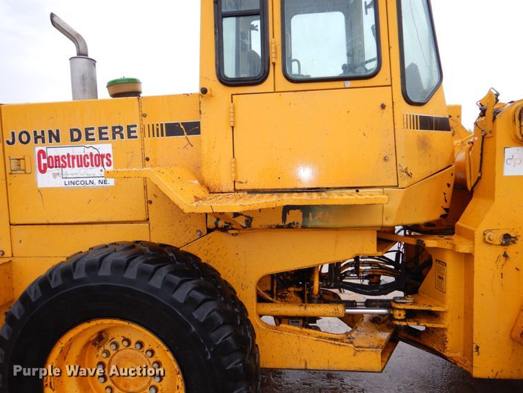 image for item DN7369 1990 John Deere 544E  wheel loader