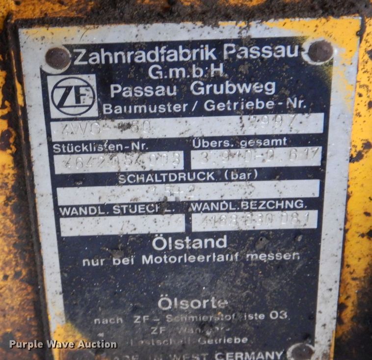 image for item DN7369 1990 John Deere 544E  wheel loader