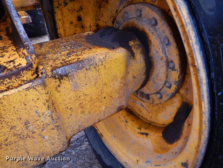 image for item DN7369 1990 John Deere 544E  wheel loader