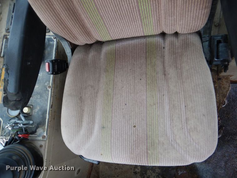 image for item DN7369 1990 John Deere 544E  wheel loader