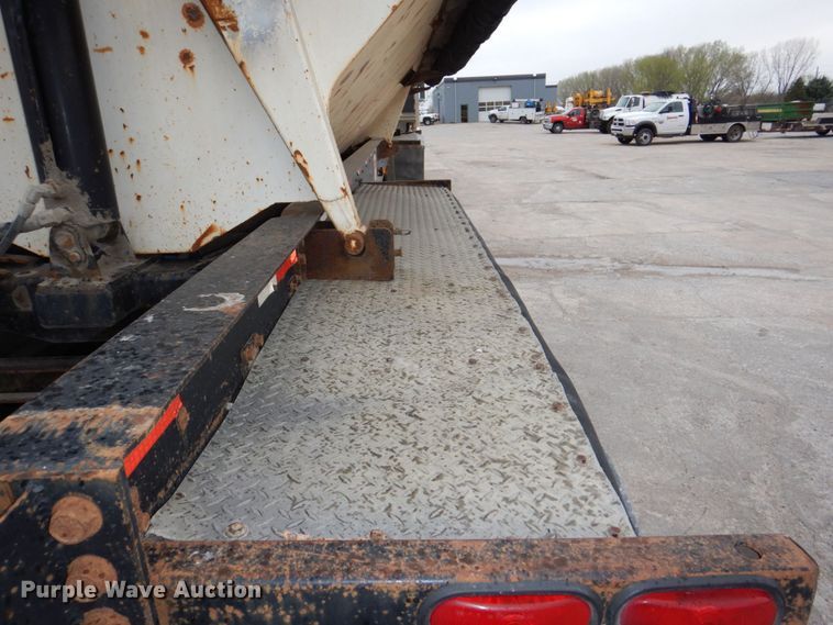 image for item DN7370 2003 Side Dump Industries DS42CAH1R6C12  side dump trailer