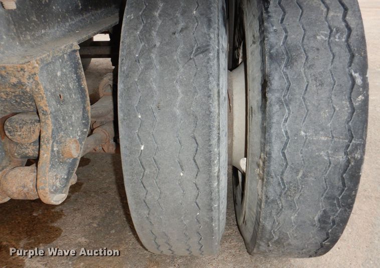 image for item DN7370 2003 Side Dump Industries DS42CAH1R6C12  side dump trailer