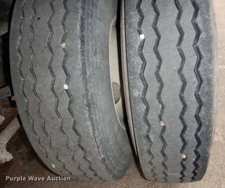 image for item DN7370 2003 Side Dump Industries DS42CAH1R6C12  side dump trailer