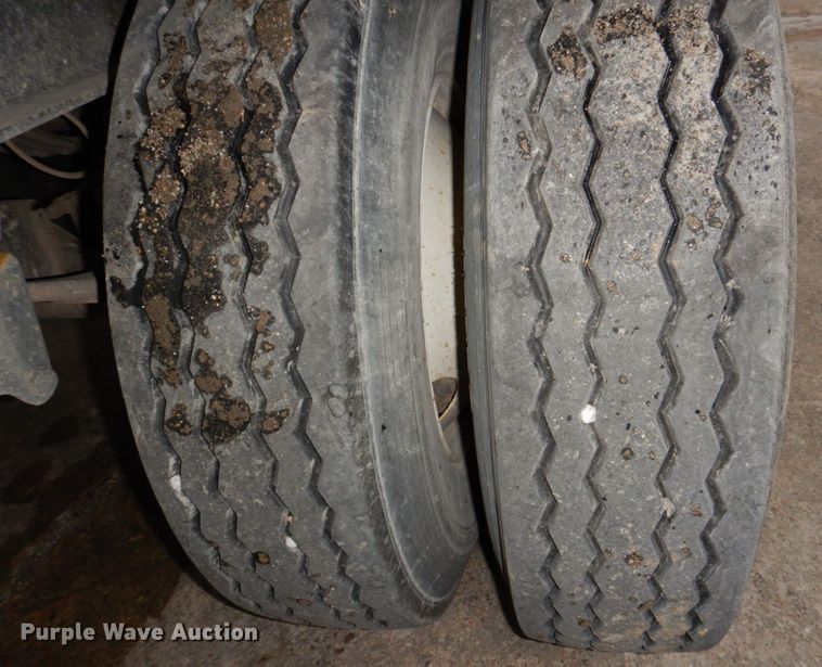 image for item DN7370 2003 Side Dump Industries DS42CAH1R6C12  side dump trailer