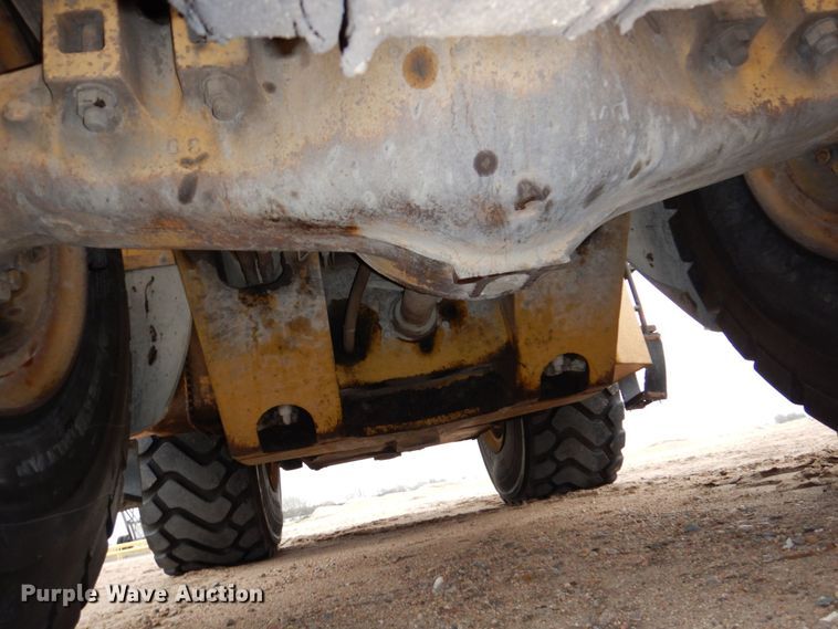 image for item DN7375 1999 Caterpillar 980G  wheel loader