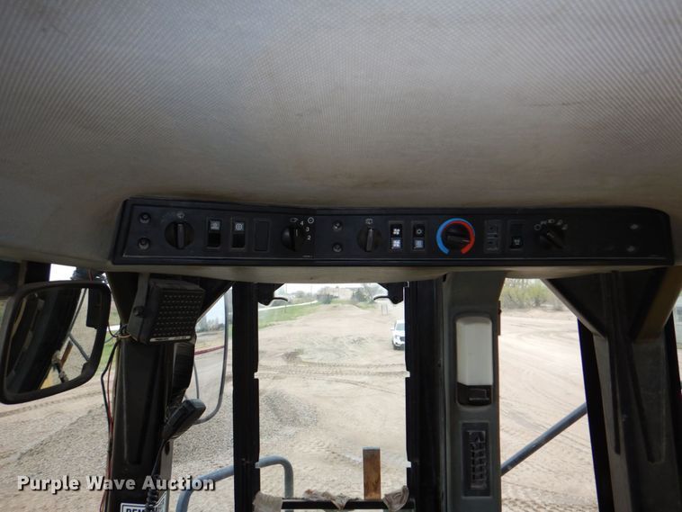 image for item DN7375 1999 Caterpillar 980G  wheel loader