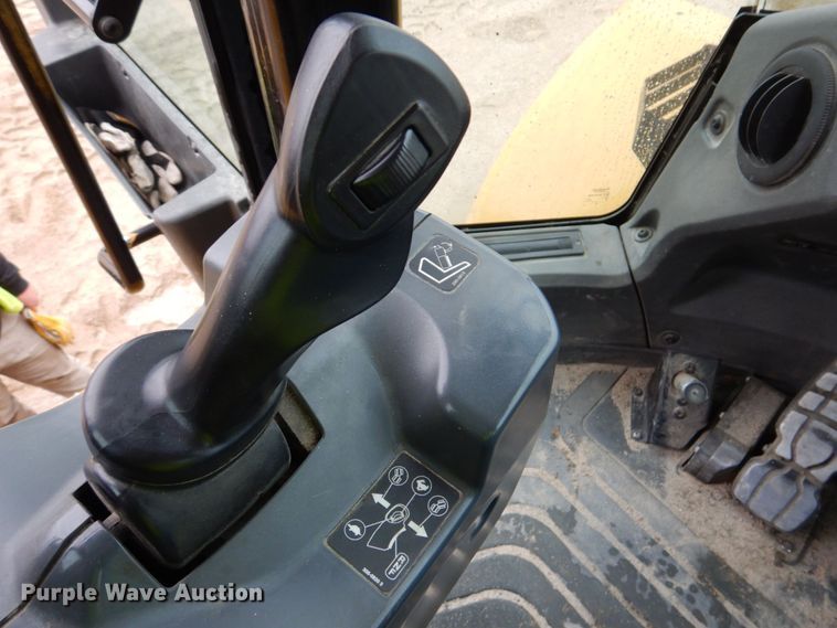 image for item DN7377 2015 Caterpillar 972M  wheel loader