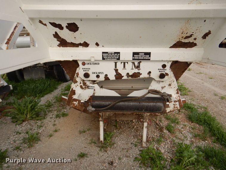image for item DN7384 2018 ITM RM242BD  bottom dump trailer